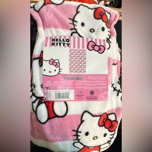 Northwest Hello Kitty Pink and White Throw Blanket